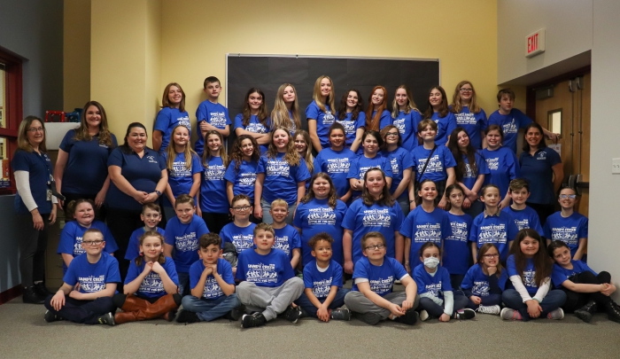 All of the participants of the 2022 Battle of the Books!